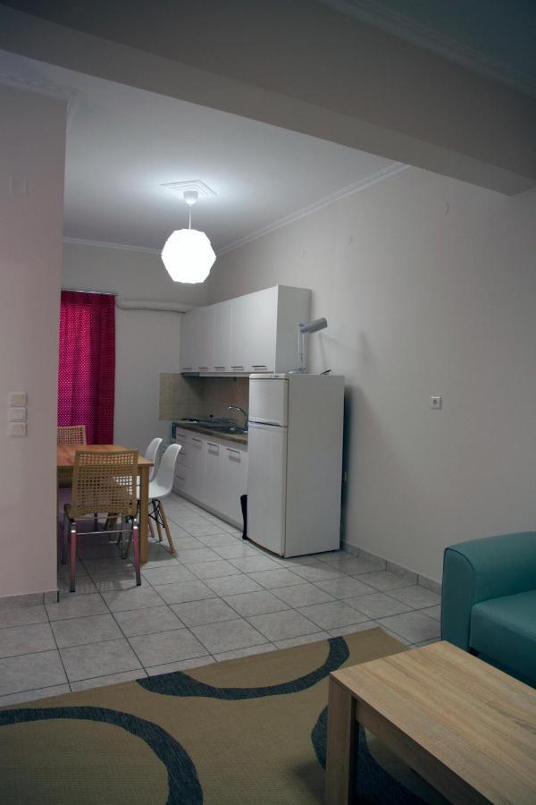 Modern Apartment In Каламата Екстер'єр фото
