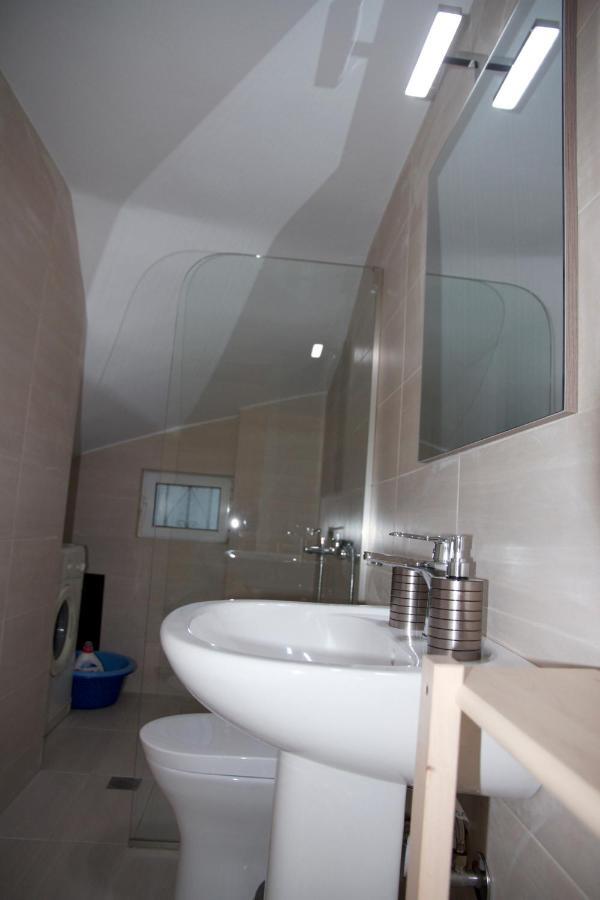 Modern Apartment In Каламата Екстер'єр фото